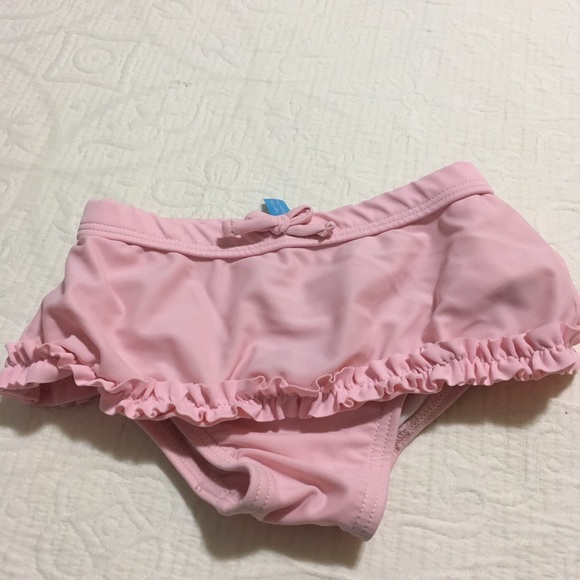 6-12m (4/$20) Pastel Pink Bikini by Joe Fresh - Picture 4 of 9